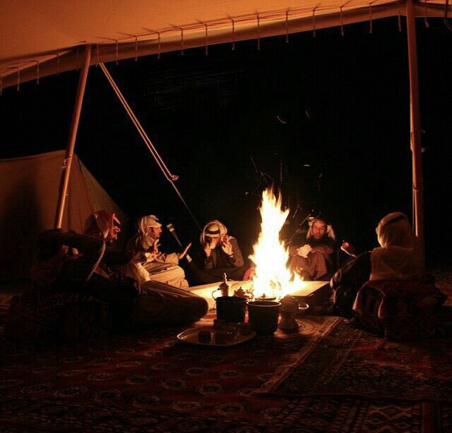 A2____j's tweet photo. #برد_Iلشتاء_يحتاج
.

يازيـن فـي جــو الشــتــاء شبة النار 
ومسامرة شخصنٍ على ـالقلب غالي🕊 https://t.co/G5cgJTsZhj