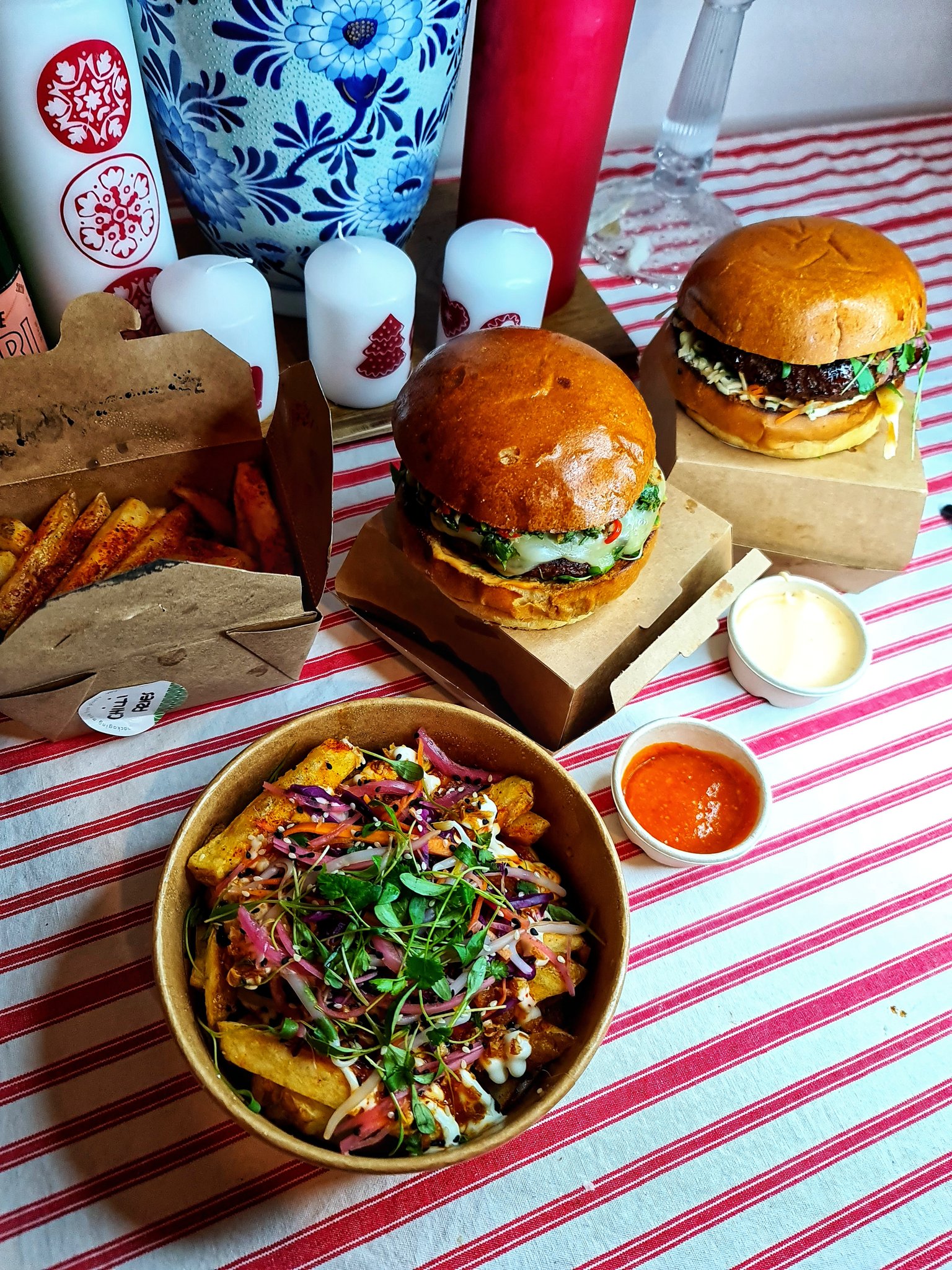 Nicky Batch Lora Lora Lora Love For One O Clock Gate Cooking Out Of Dinas Powys Golf Club This Evening Chimichuri And Teriyaki Burgers With Korean Fries And Salt And Chilli