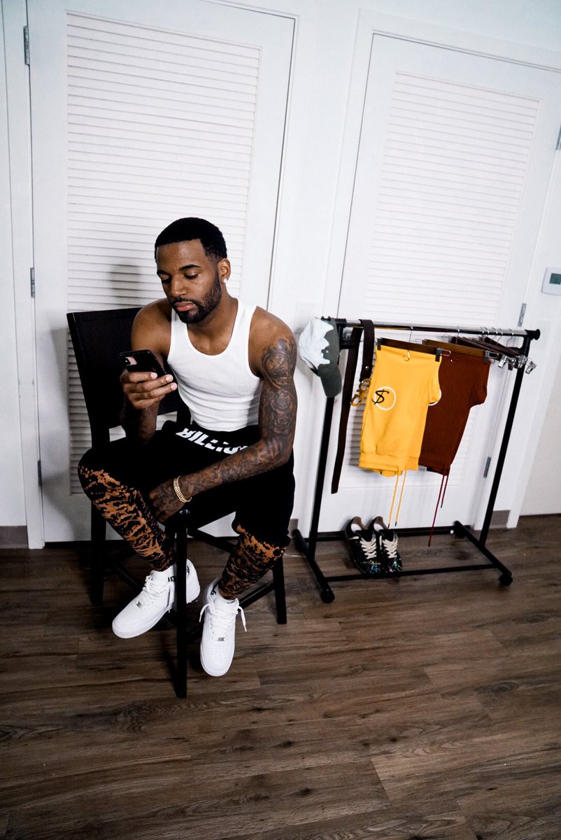sse_torry's tweet photo. Joggers Available Now ❗️ https://t.co/hjcuCjr5Lu 🚀 https://t.co/fHX2TQEeoC