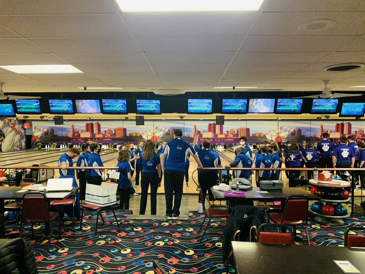 HBHSathletics's tweet photo. @HBBowling getting the season started at Wayne Webb vs @pick_central bowling. https://t.co/ZwRt66oBAQ