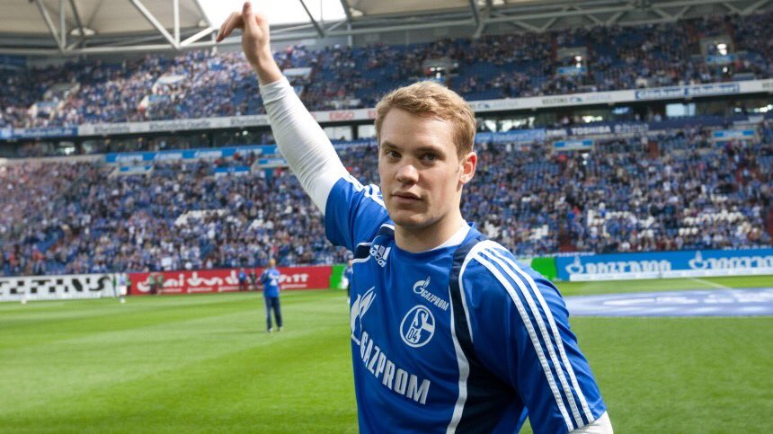 Neuer appeared to take this all in his stride. Within 8 months of his first game in Aachen, he went from the third goalkeeper, to the top choice, with the Schalke captain Ralf Fahrmann pushed down the goalkeeping pecking order.“I was actually incredibly nervous,” stated Neuer