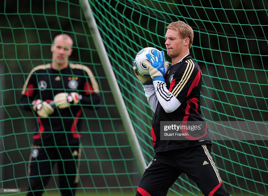 Neuer was elevated to second choice goalkeeper towards the end of 2009, in all be it, tragic circumstances.The hugely saddening suicide of Robert Enke, an event that hit Neuer - and the whole German squad- very hard. The team dedicated their performances in the 2010 World Cup