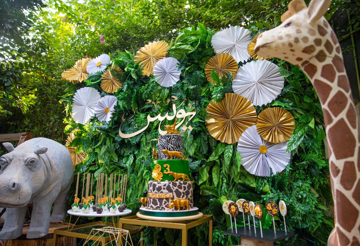 TamaraSweetBite's tweet photo. Hand painted Safari themed cake
#safaricake #safarithemecake #handpainted #cake #animalprint #zebra #giraffe #deserttable #wildlife #jungel #zoo
#كيك #سفاري #سفاري_كيك #رسم #مصر #القاهرة #أعياد_ميلاد https://t.co/6hZYbfdR9u