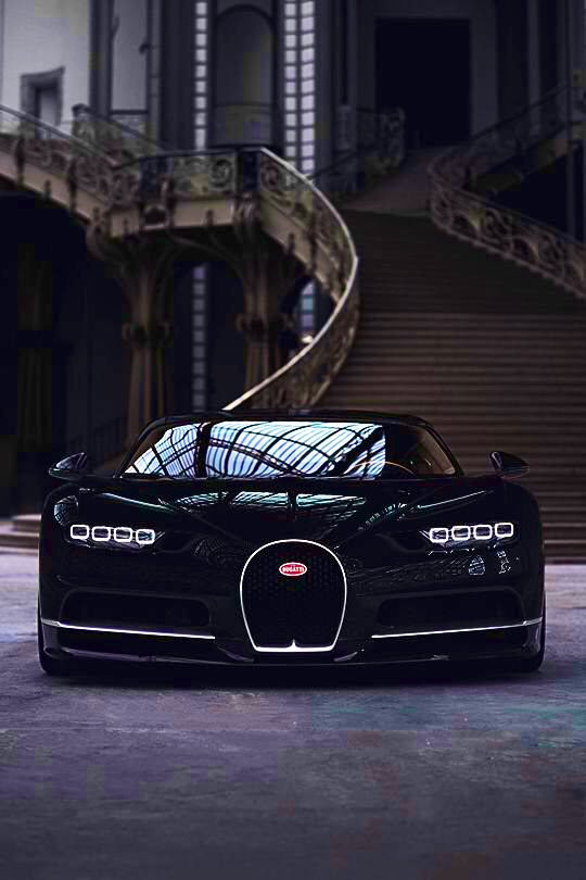 Darkman89's tweet photo. Logo d’une #Bugatti #Chiron #Grandsport Noir Métallisé, une Somptueuse Voiture de Grand #Luxe Française 🇫🇷 Au #Design Phénoménal, Propulsé Par un Moteur d’une #Puissance de 1500CV, Qui Atteint la Vitesse de 420kmh.
★★★

#SuperCars #luxurycars #Cars #vip
#LifeIsAGame https://t.co/4ra5BcyjIE