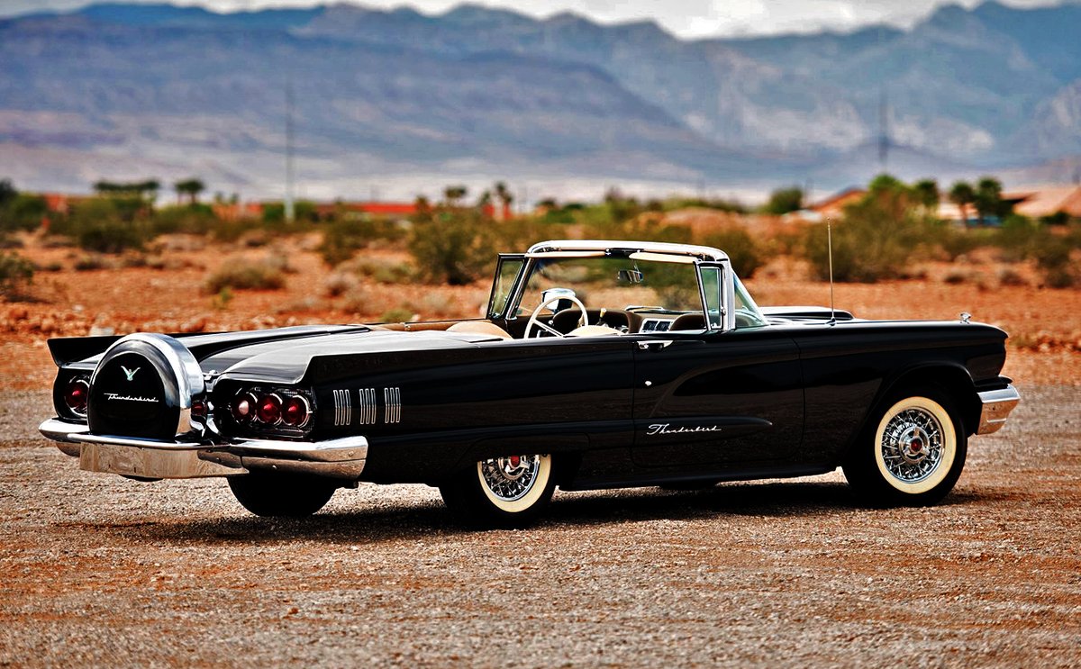 OKPICK1's tweet photo. 1960 Ford Thunderbird https://t.co/tV1uCT5x6U