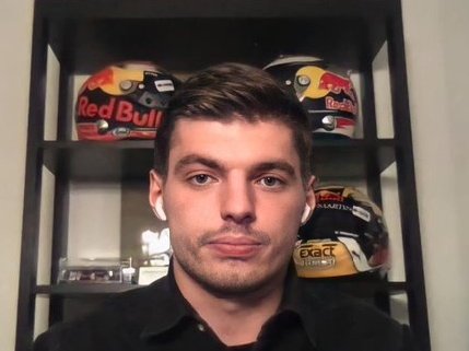 F1Novato's tweet photo. O mãeeeee como q desliga o microfone? https://t.co/WXCSDweQh2