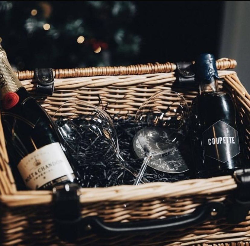 On the 7th day of Christmas my true love gave to me..

A <a href="/CoupetteLondon/">Coupette London</a> cocktail delivery!

Check out their Christmas hampers for a little festive fun and support local business!