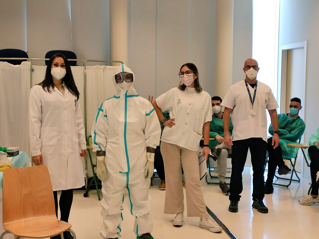 InmasssLopez's tweet photo. @CCSaludUMA Un placer organizar y disfrutar la Jornada Interdisciplinar de Simulación en Cuidados Críticos en Época COVID para Estudiantes de Enfermería, Fisioterapia y Terapia Ocupacional en @CCSaludUMA con @kluny3 @RVega81 @DGutierrezSanch Antonio Montero y @Enfermeria_UMA https://t.co/m1VVCP2nvb