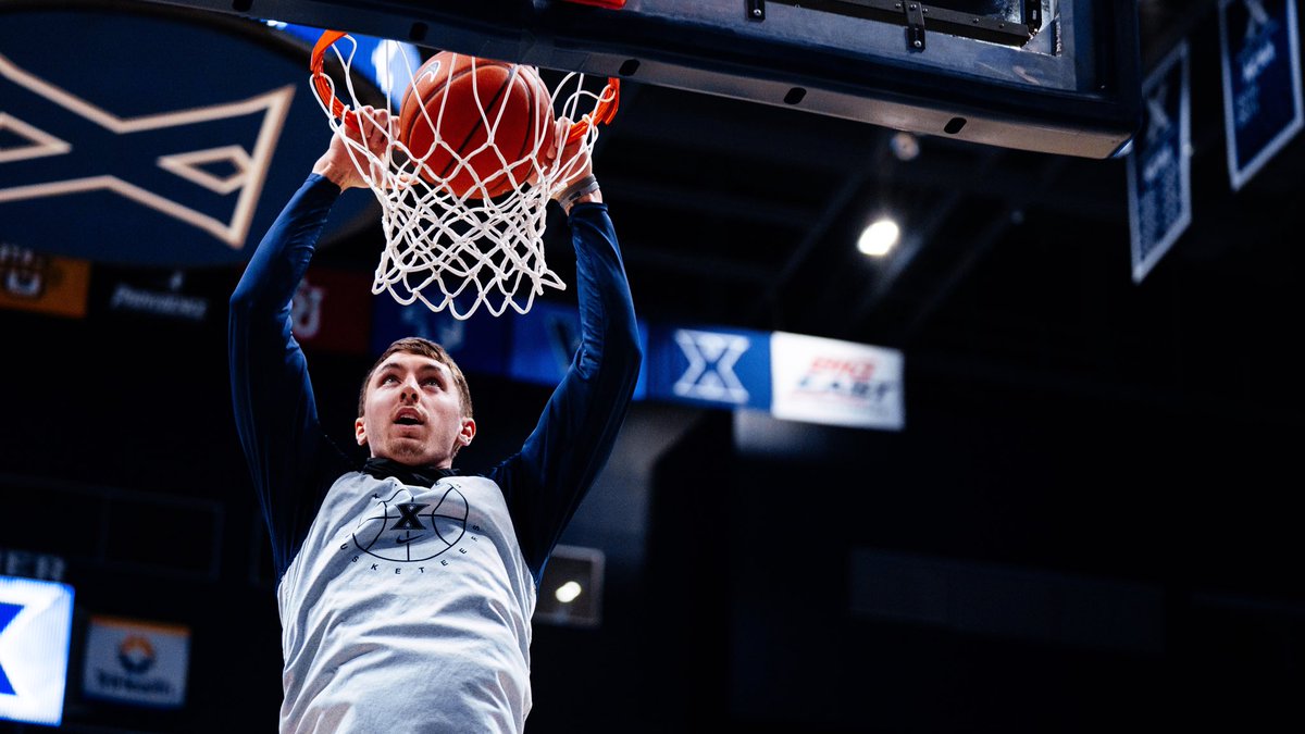 XavierMBB's tweet photo. 📸 | Back at it. 

#LetsGoX https://t.co/nF090KH4GH
