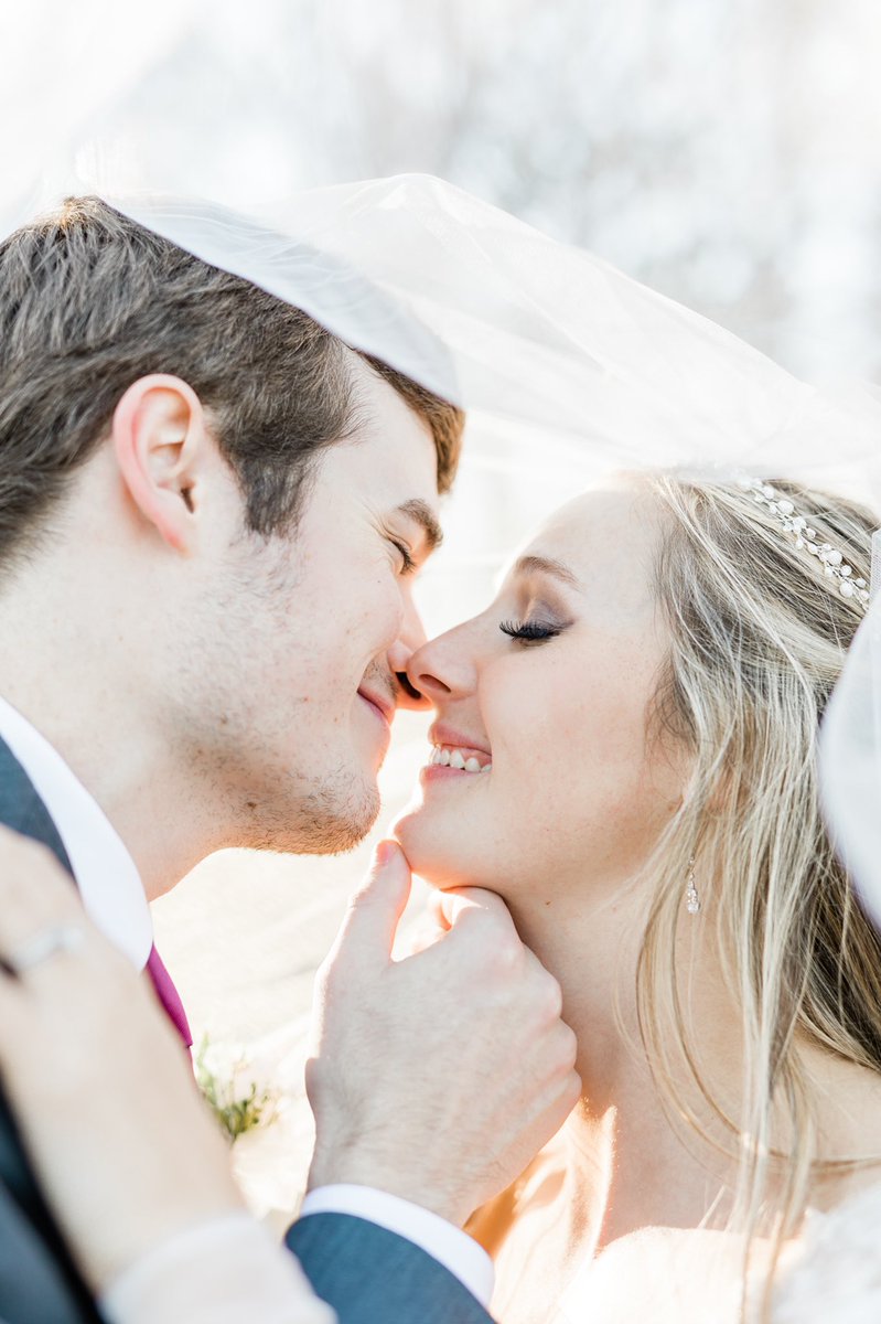 makrayfarris's tweet photo. 12.12.2020 - After 8 years, I can finally call you my HUSBAND! You have been so constant and true since the beginning. You continue to show me everything I could have hoped for in a husband, and I pray I do the same as your wife. WE ARE MARRIED🤍 #FarrisOfThemAll #FinallyFarris https://t.co/tJGOgcnKmg