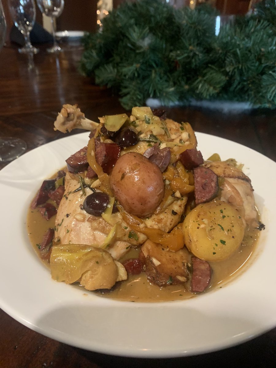 Avalon_Golf's tweet image. Chicken Scarpariello Tonight with LIVE music!!! Let us know when to expect you! Curbside Service Available too! #Tprime #avalongrille #livemusic #yum #h3