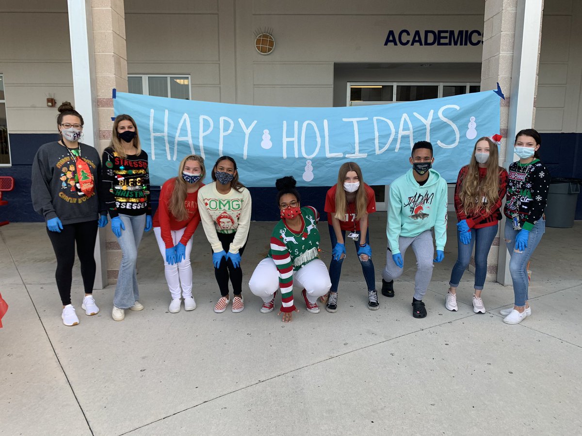 emmajkapusta's tweet photo. To say that Iโm proud of these students would be the understatement of the year.
They just pulled off an INCREDIBLE Covid-style Winter Spirit Week which closed out today with an extremely successful fundraiser. #WinterBreakIsHere #SGA #SeeYouIn2021 @FHH_FalconFury https://t.co/XfHdbT4aW5
