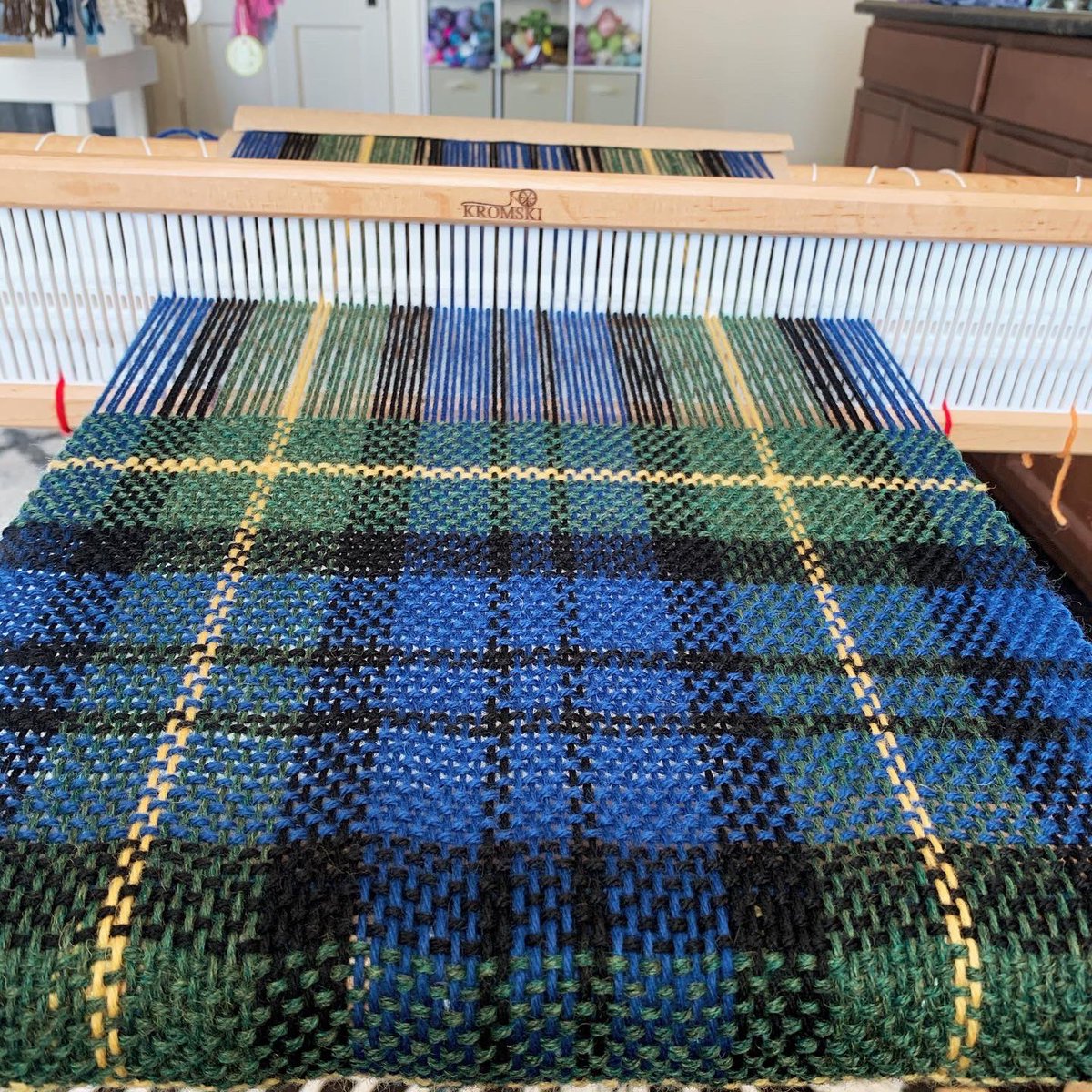 designs_emily's tweet photo. On the loom: Gordon Tartan Scottish Scarf for a customer in Georgia. 🧣 #rigidheddleweaving #weavingstudio #weaving #handwoven #rigidheddleloom #rigidheddle #loom #tartan #ewhd #scarf #gordontartan #gordon #scottish #scotland #wool https://t.co/cRn89cM3CG