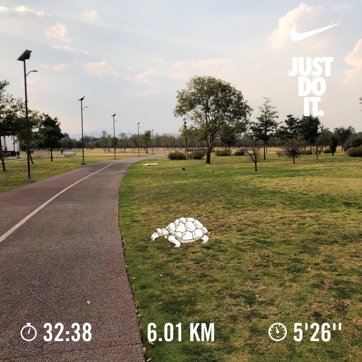 jorgediazes's tweet photo. Lamentablemente regresamos a "Semáforo Rojo" y volverán a cerrar parques y deportivos.
Así que a entrenar en casa !!!
Descansen runners.
#YoElegíCorrer
#SanaDistancia
#HealthyDistance https://t.co/rPLe6waSiS