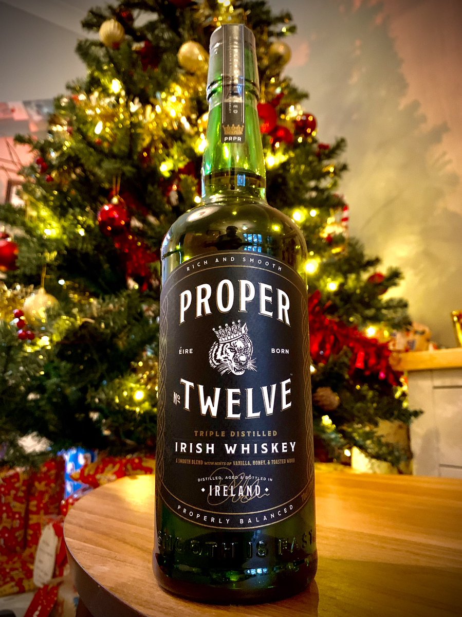 Verantull's tweet photo. Let’s have a Proper Christmas @TheNotoriousMMA @ProperWhiskey https://t.co/wRwQh23XHq