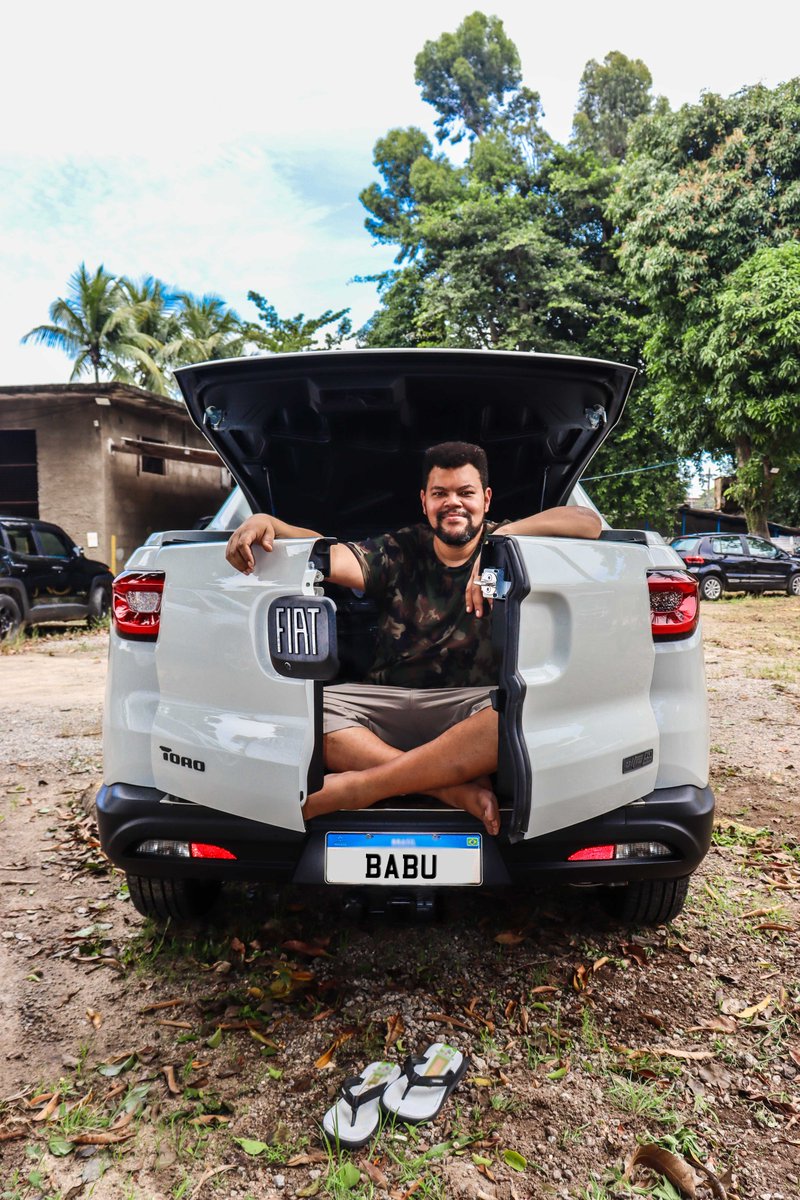 BabuSantana's tweet photo. Tava em casa esperando esse período de isolamento passar e olha as fotonas q achei p compartilhar c vcs... Não tava + conseguindo guardar segredo. Fiz até ensaio c a Minha Fiat Toro Ultra lindona q vcs me ajudaram a ganhar! 🙏🏿❤️🐻 @fiatbr #ad https://t.co/LiEr403bBO