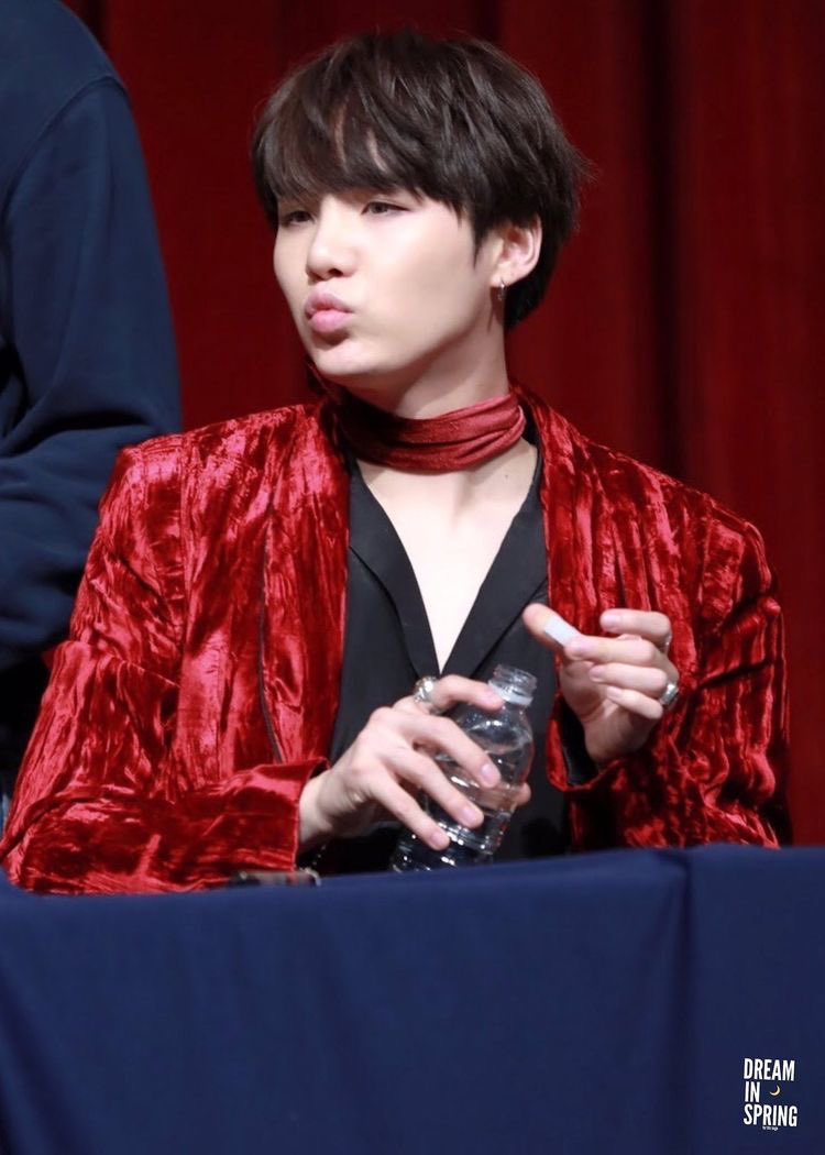Yoongi wearing red: A powerful thread