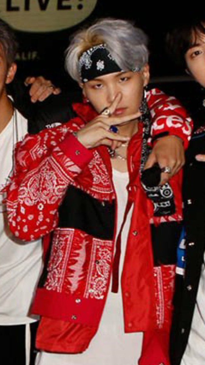 Yoongi wearing red: A powerful thread