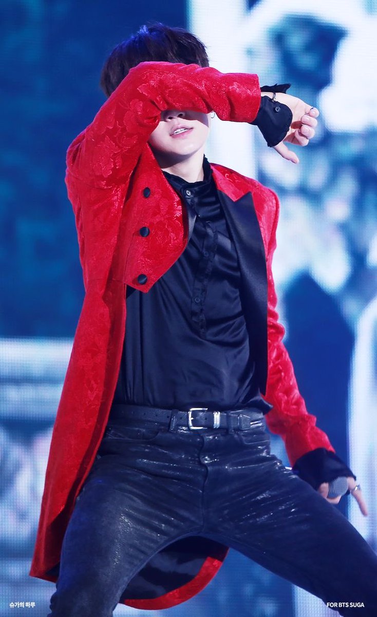 Yoongi wearing red: A powerful thread