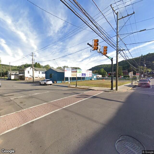 TownsUsa's tweet image. Shickshinny, PA
Population: 823
Population Density: 1,821 people per sq mile 
County: Luzerne
County 2016 Election Winner: Trump
Margin of Victory: +19.6%
Link: google.com/maps/place/Shi…
#Shickshinny #Pennsylvania