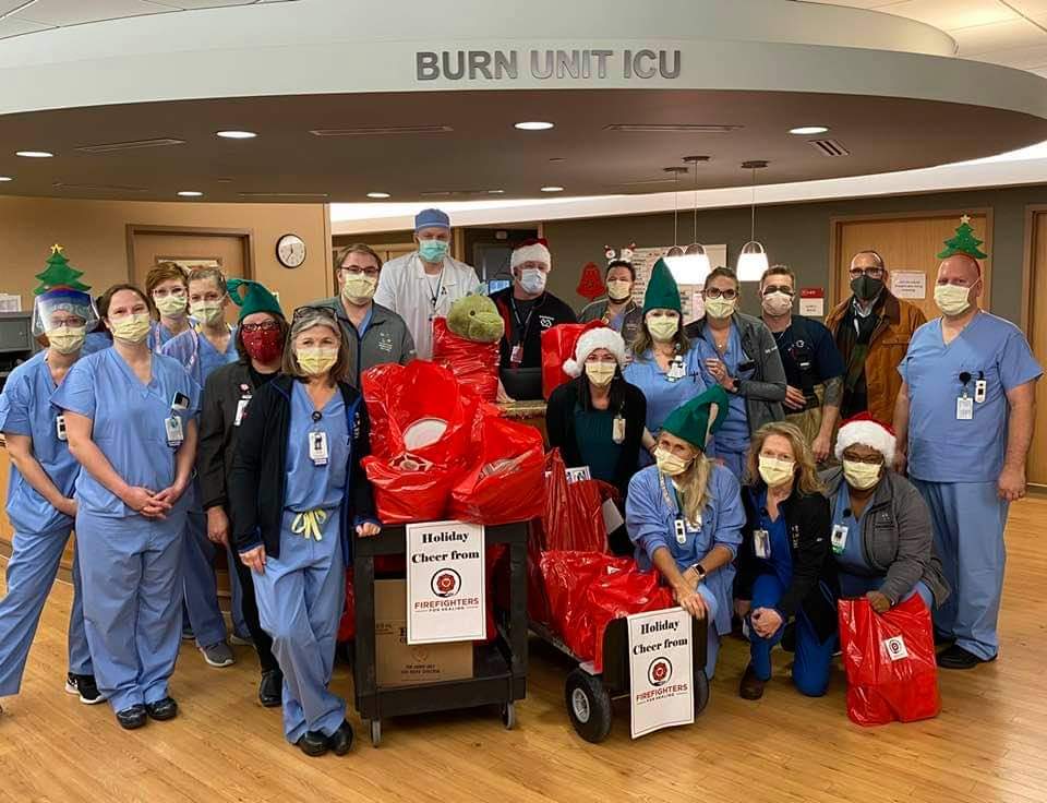 HCMC_Burn's tweet photo. Yesterday was the annual Firefighters for Healing Christmas Blessing. Like everything this year, it was a bit different. However, despite the masks, the smiles were huge! Thank you @FF4Healing !!!

#blessed #grateful @HennepinHC https://t.co/Cw7T3qsx4u