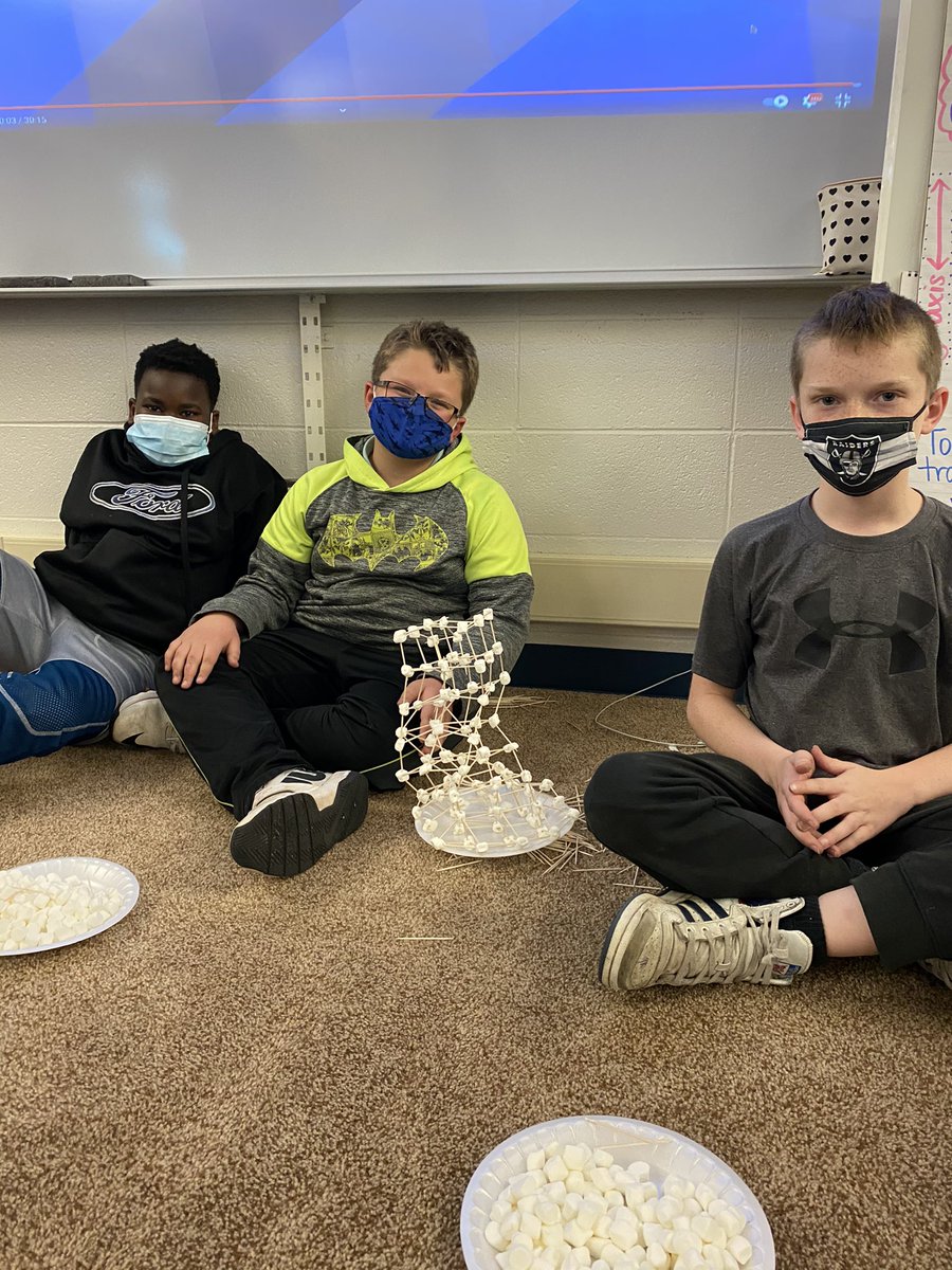 _MrsHalter's tweet image. Who can build the tallest marshmallow/toothpick tower in 30 minutes? Winter party fun!