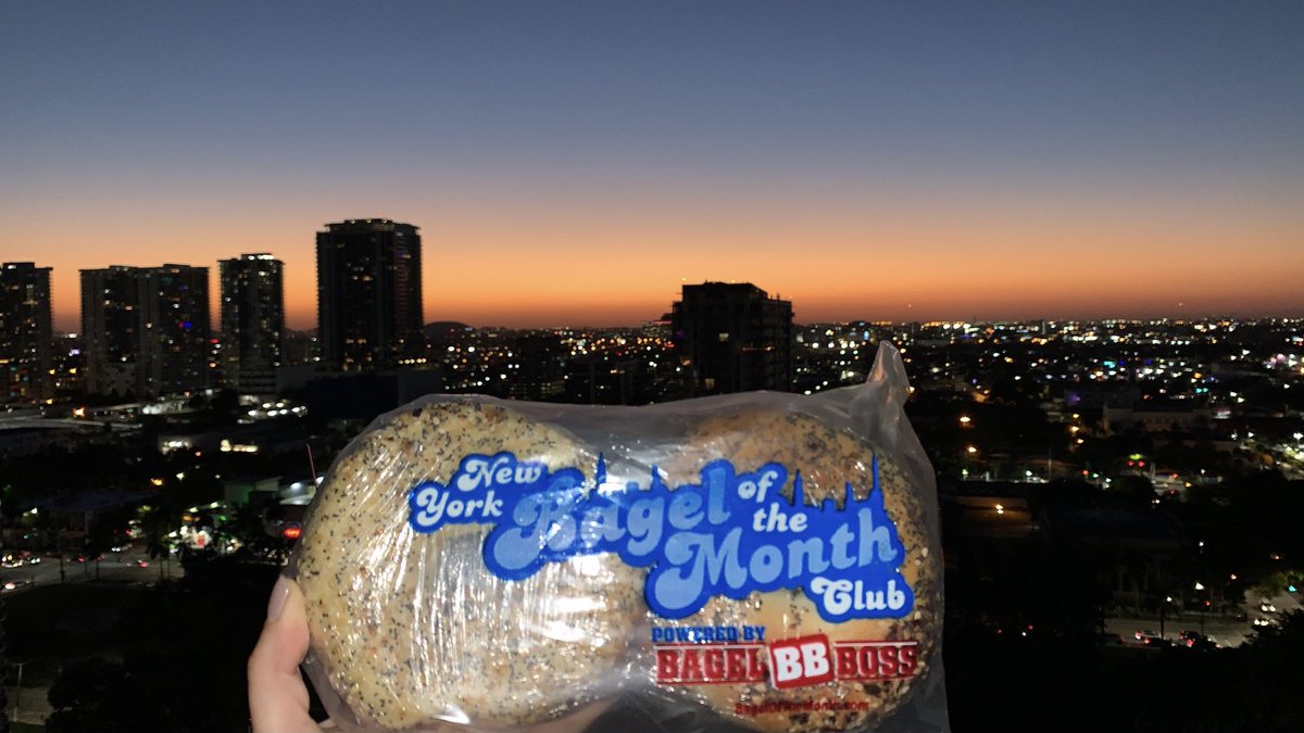 Thanks, Santa! You really know the way to my heart. The perfect home for my BECs. <a href="/Morrison/">Ryan Morrison</a> <a href="/RobotAustin/">Distracted DM</a> prove me wrong