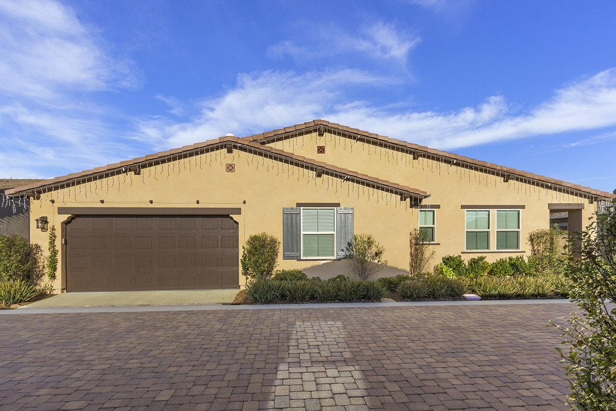 TheBowenTeam's tweet photo. Welcome to 3 Risa, an outstanding 2 bedroom 2.5 bathroom plus den (could be 3rd bedroom) home in the remarkable 55+ Esencia neighborhood. 
* 
Offered at $929,000 
* 
Questions? Call Ken Bowen at (949) 433-3422 #NewListing https://t.co/hmx6Mi1qS9