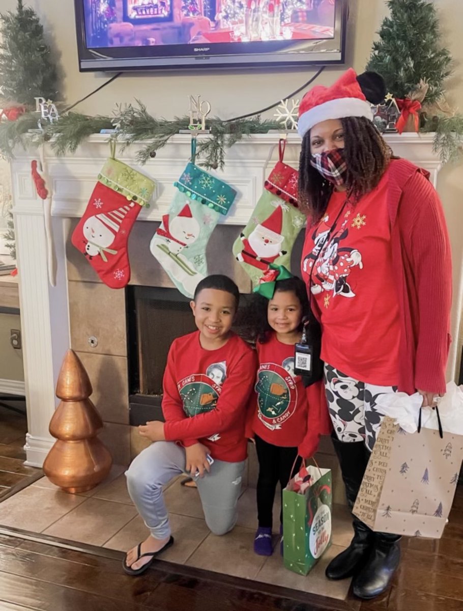 pink75236's tweet photo. What a day in Pre-K!!! Polar Express Day and Santaโs elves make home visits to our virtual scholars๐๐๐๐๐พ. Time for a much needed break in 5,4,3,2,1.......#alarmsoff
@CHISDCP @mrsfloresCHISD https://t.co/8BQtQb6bKM