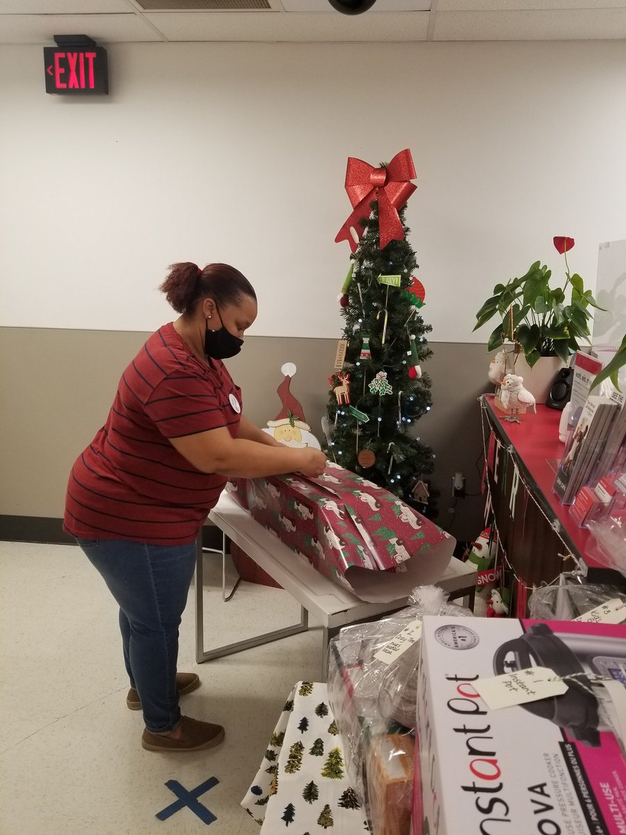 Jenn Derhammer tweet media