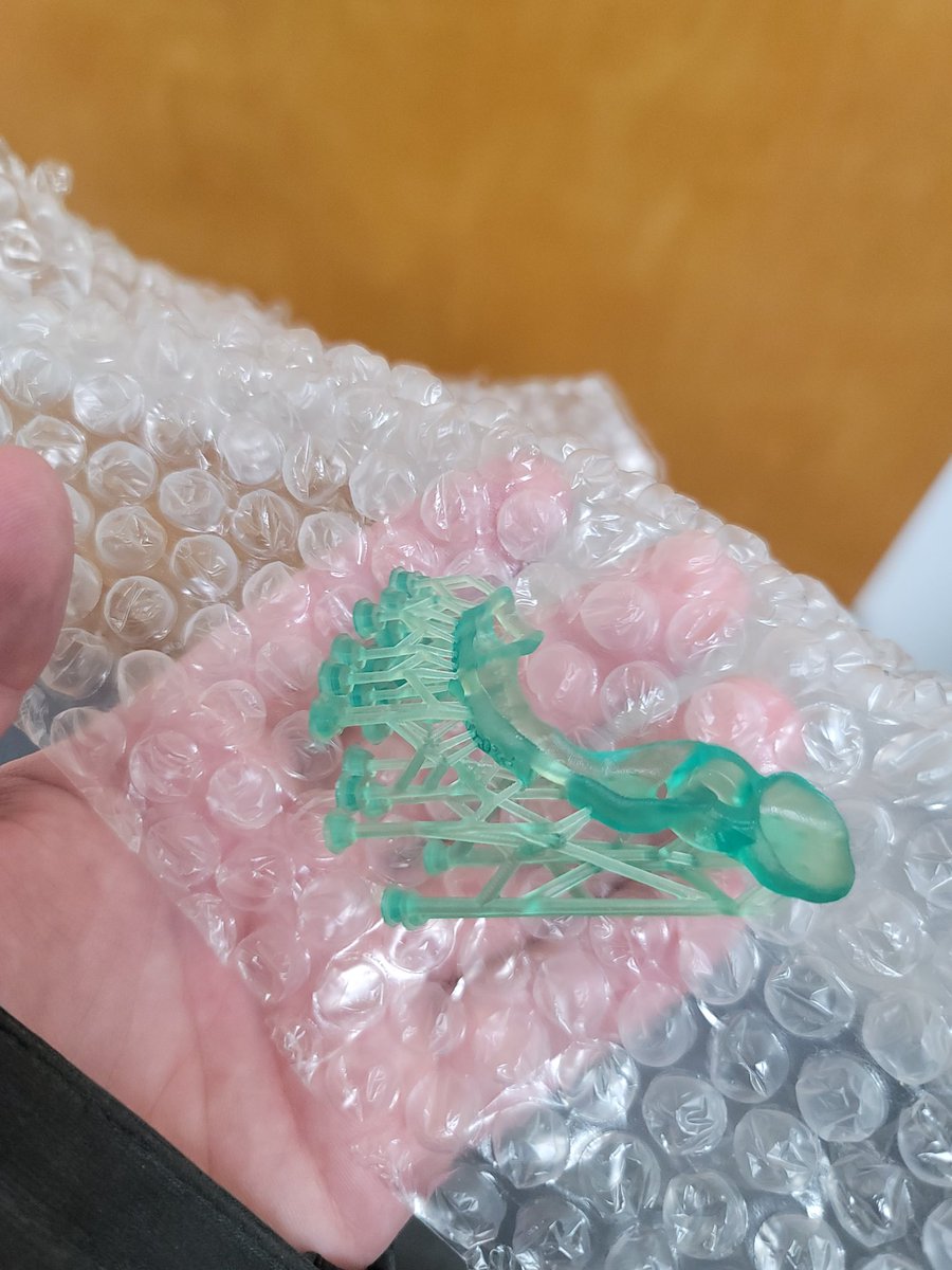 ZachEngineer's tweet photo. I got to see some resin models today; The Dental industry is slowing changing for the better. Exact models, created in hours- not days. https://t.co/5dJeZhabpk