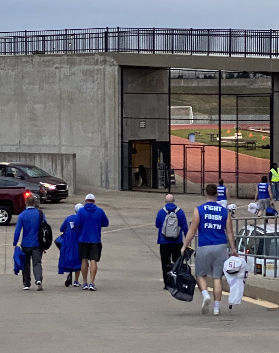 trithor's tweet image. The Frisco arrival !!   #downtobusiness @JacksonHBaker @FHSRACCOONFB