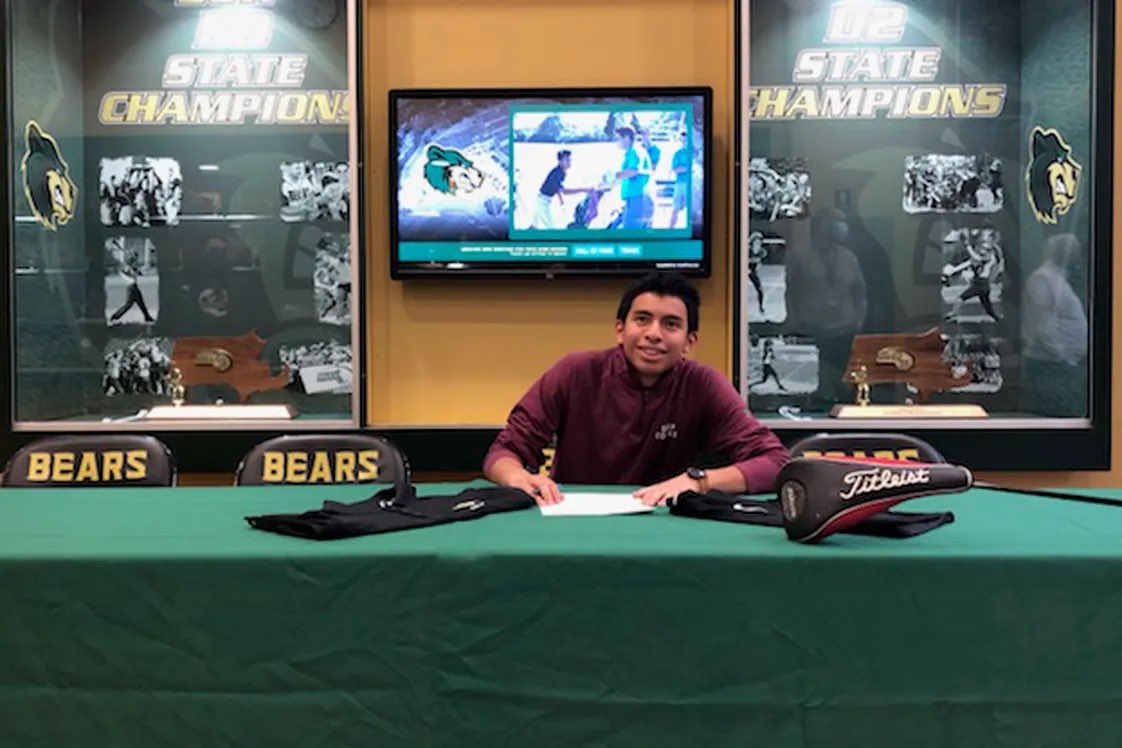 allendale_cc's tweet photo. GNB Voc-Tech's Adrian Paul will take his golf game to Dean College. Congratulations to Adrian and the Paul family. https://t.co/drhxvHaogq https://t.co/fvFeLM36b0