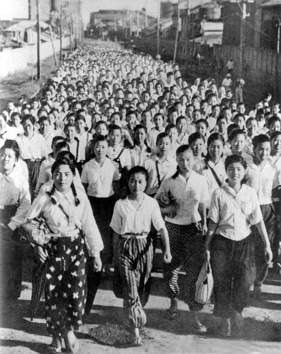 戦時中の日本やソ連の写真編集やフォトモンタージュによるプロパガンダ Togetter