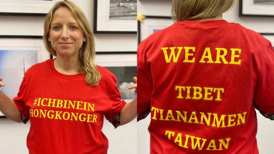 Stand_with_HK's tweet image. German MP, @DanielaKluckert wearing a T-shirt supporting #HongKong and showing solidarity with #CCPChina's most feared 'Three T's' - Tibet, Tiananmen, Taiwan!! 

Thank you @DanielaKluckert for your courage to stand with us against #CCP