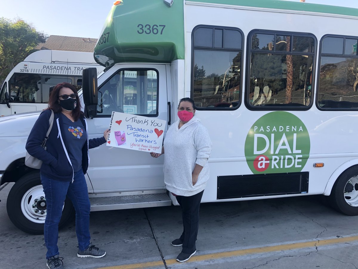 12Takeout's tweet photo. We are proud to partner with @latinoresassoc and their Pasadena Food Hug program. Today, with the help of woman-owned Venezuelan restaurant @chamovcuisine, the team delivered food to transit workers. Learn more and support the hug here: https://t.co/xUZ8NFBkQqπΉ #12daysoftakeout https://t.co/25G12jeVkF