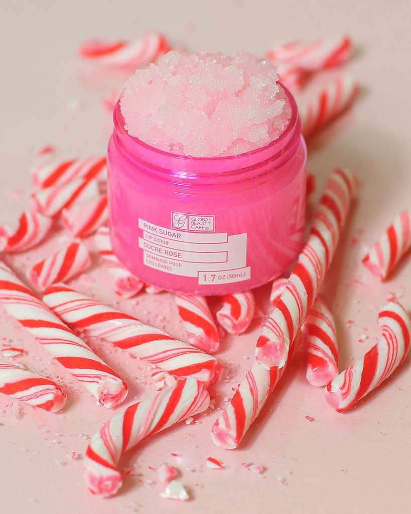 A sweet holiday treat for your lips💗🎄 Pucker up for this ultra sweet, gently exfoliating lip scrub! Also makes the cutest stocking stuffer🎁 #globalbeautycare ⁠

#lipscrub #holidayskincare #holidaywishlist #skinstagram #lipscrub #lipmask #crueltyfree #crueltyfreebeauty