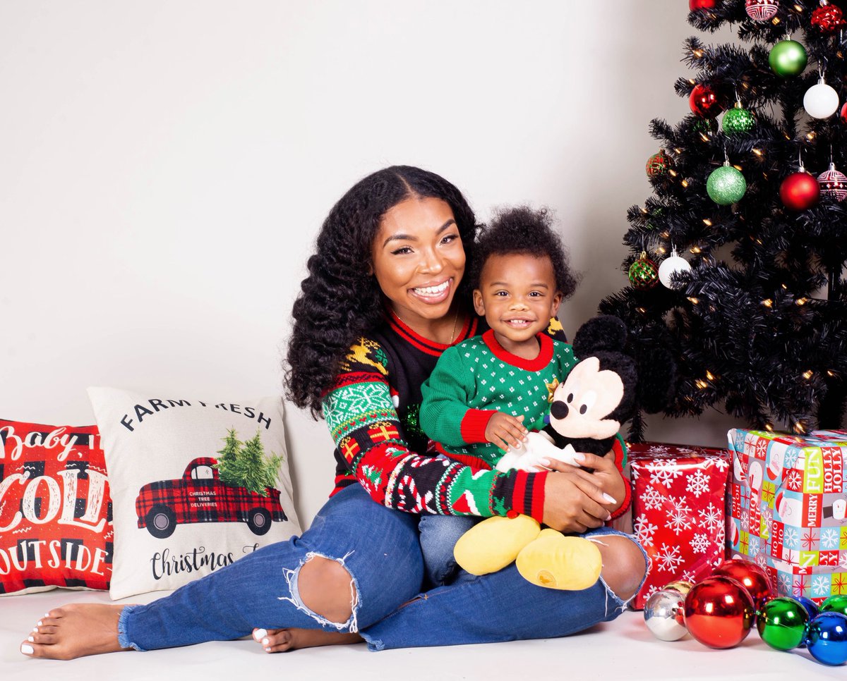TheLadyACIDEx's tweet photo. My first shoot in my A.C.I.D “home” Studio!

Happy Holidays 🎄
#ACIDPhotography #blackfemalephotographers https://t.co/SE1DOZ21VB