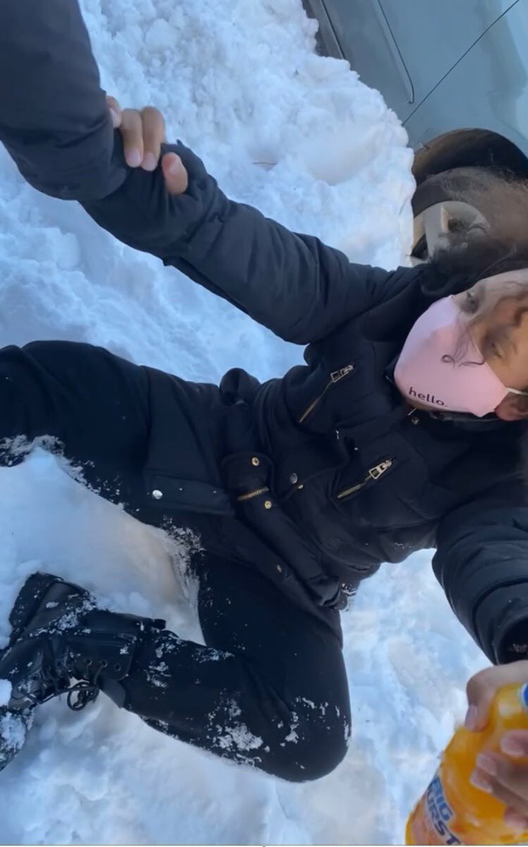 nps_clemente's tweet photo. She slipped but sheβs good!!! Thanks Jazabel for sharing!! #RCESSTRONG #RCESSNOWDAY https://t.co/MF7oy4DeY2