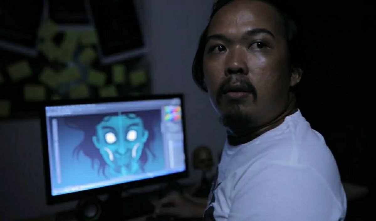 AYAM. Seorang ilustrator yang lagi asyik kerja lembur diganggu oleh suara tawa yang menyeramkan. Film-film horor pendek dari Dread Team memang jaminan bikin bulu kuduk merinding. Kurang kurangin begadang Bli <a href="/sigilahoror/">sigilahoror</a>. youtu.be/ZKNPlLLOBEc