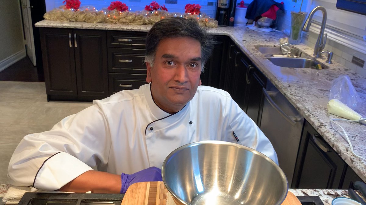 SenecaBusiness's tweet photo. Join #SenecaBusiness' resident chef #RameshPoredi from our School of Hospitality & Tourism, as he shows us how to prepare two delicious festive treats: cinnamon butter cookies and hot apple cider!
Watch now on our FB page:
https://t.co/gs6VTx6pwE
#SenecaProudAtHome #SenecaSoHT https://t.co/qSsKFX0oho