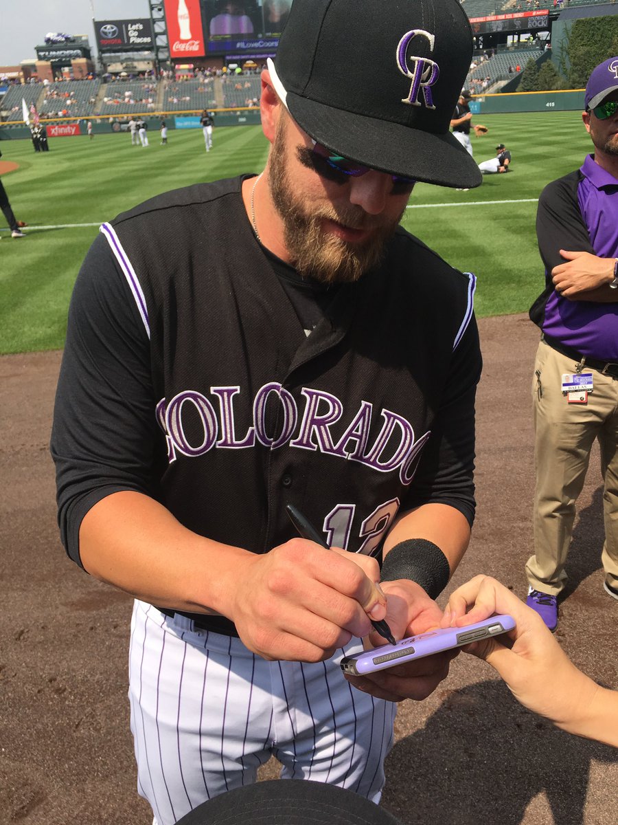 _allisfun's tweet photo. Meeting Mark Reynolds back in 2017🙌😍 https://t.co/fyePLienrs