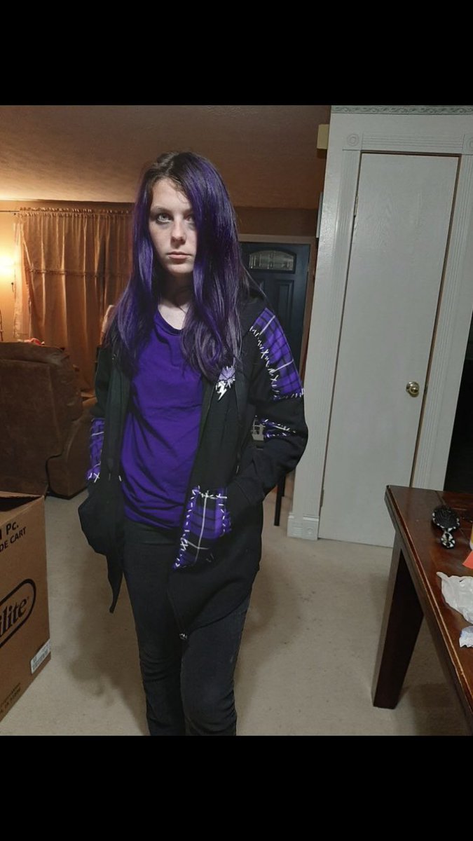 Rivby_'s tweet photo. Hi, Iβm Alexa! Iβm 17 and I have been diagnosed with Epilepsy since I was six! In honor of Disabled Fanders day, I present: my Virgil Cosplay and my two favorite TS edits
So, um, @ThomasSanders
#fanderdisability
#disabledfandersday #disabilityblackout https://t.co/tQB4645P6G