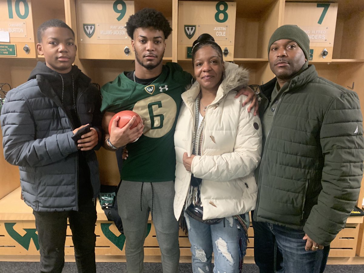 ___CC3___'s tweet image. COMMITTED🔰⭐️ @Leefball1 @WSUWarriorFB @CoachPeterson22 @CoachDuHart @CoachJReardon @coach_nowicki @SummitDragons @FrankwNH @TheD_Zone