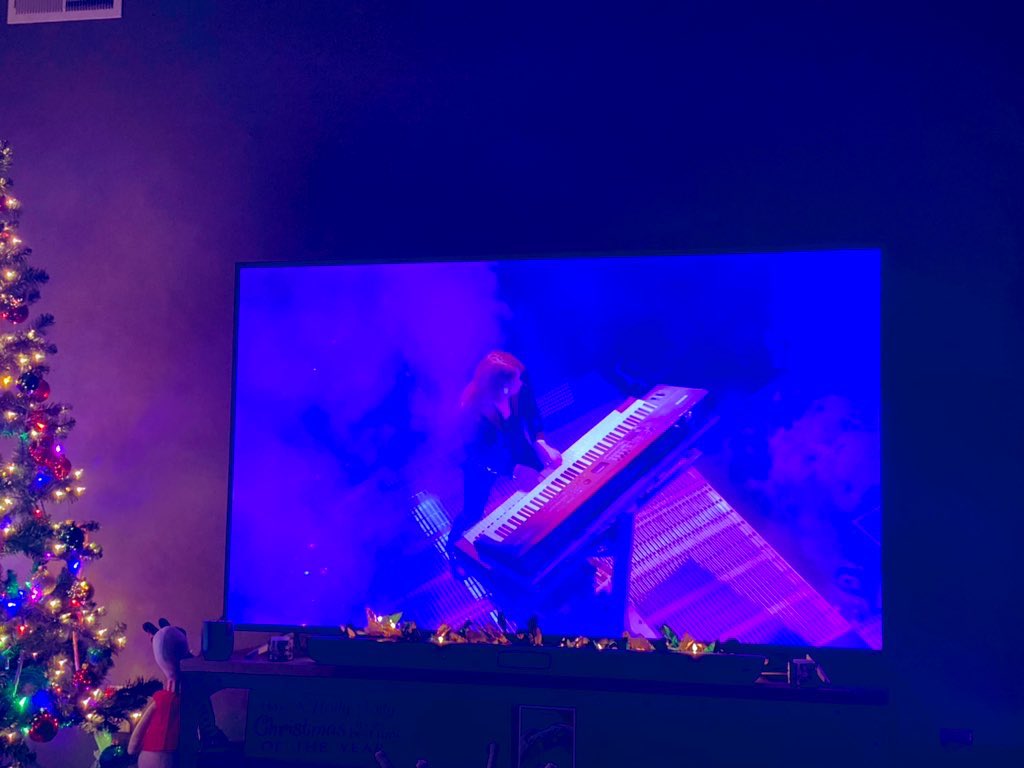 WhittneyNik's tweet photo. Finally starting to feel like Christmas @trans_siberian Live Stream!! #TSOTime2020 #datenightin https://t.co/qUQd0jvFIy