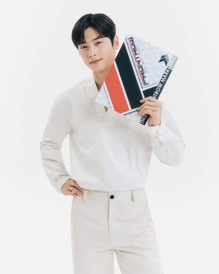 SherouKhalil's tweet photo. Cha eun woo welcome to Frontrow Family ❤️❤️❤️❤️❤️❤️❤️❤️❤️ dati kinikilig lang tayo sa pangarap naten,ngaun nadagdagan na naman ni Frontrow ang kakiligan naten. FRONTROW LANG MALAKAS!!!!! 😍😍😍😍😍 https://t.co/AxMdCxBQhq