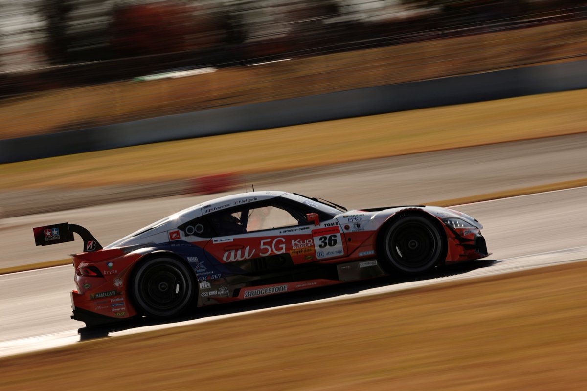 au_official's tweet photo. 【#SUPERGT 2020シーズン】
11/28-29に開催された SUPER GT 最終戦 Rd.8 #富士GT300km RACEのレポートをアップしました。
→ https://t.co/xoGQNRMPWp 

今シーズンも36号車 au TOM’S GR Supraへのご声援ありがとうございました🙇

#auSPORTS #頑張れauTOMS
#TomsRacing #GRスープラ
#Supraisback https://t.co/PDYl4DJIUx