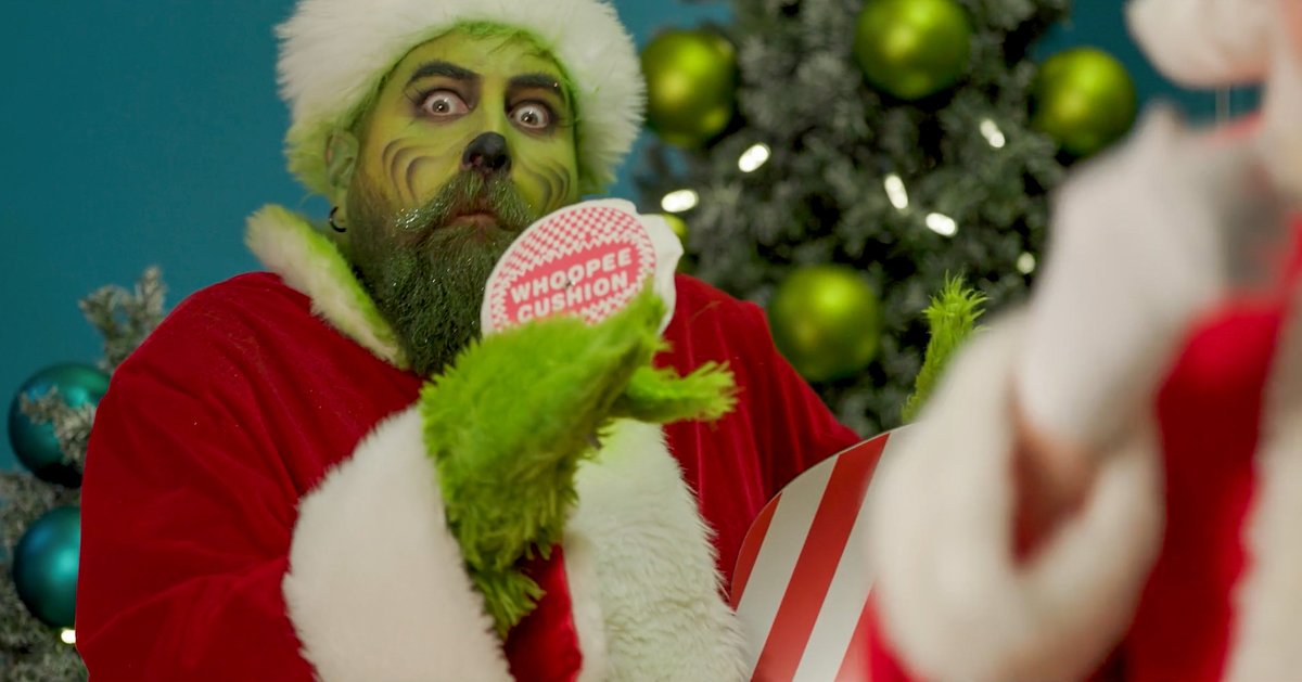 mediabutton's tweet photo. Grinch is up to his old tricks again at @villagegreencentre ! Stay tuned for the video! 
#takesavillage #production #mediabutton https://t.co/hyZaH2hCu1