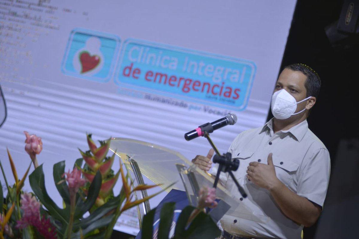 luismonsalvo's tweet photo. También queremos destacar en este día, la celebración de los premios Sirena Vallenata 2020 del @cpvalledupar En las manos de los periodistas también esta la capacidad para resolver los problemas sociales. Felicitamos a todos los participantes y que ganen los mejores. https://t.co/FMyGwrNVnr