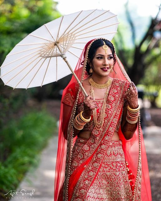 VarmallaTLW's tweet photo. From pretty-wedding photoshoot to planning your big day, https://t.co/lmTrquBTEm has it all.
.
.
.
.
#varmalla  #bridesofindia  #bridetobe  #vintage #royalweddings #destinationweddings #luxuryweddings #bridallehenga #decorinspo #weddingdecorations https://t.co/xQgLWqIC26